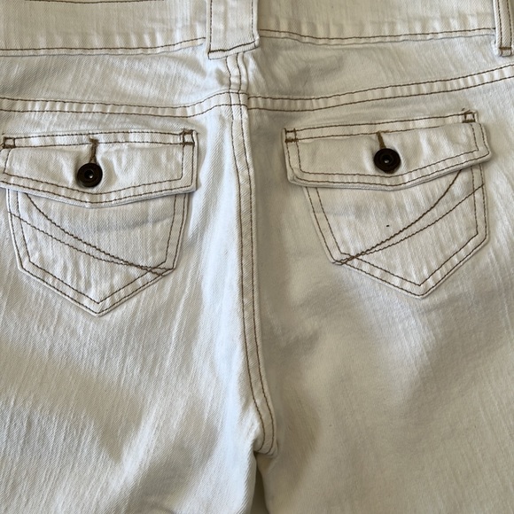 Sonoma Off White Bermuda Shorts - Picture 4 of 6